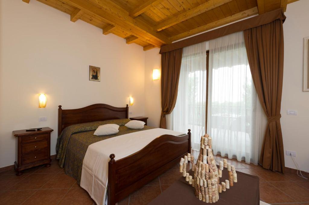 Locanda Ristorante Al Cardellino Bardolino Extérieur photo