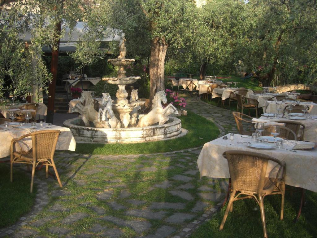 Locanda Ristorante Al Cardellino Bardolino Extérieur photo